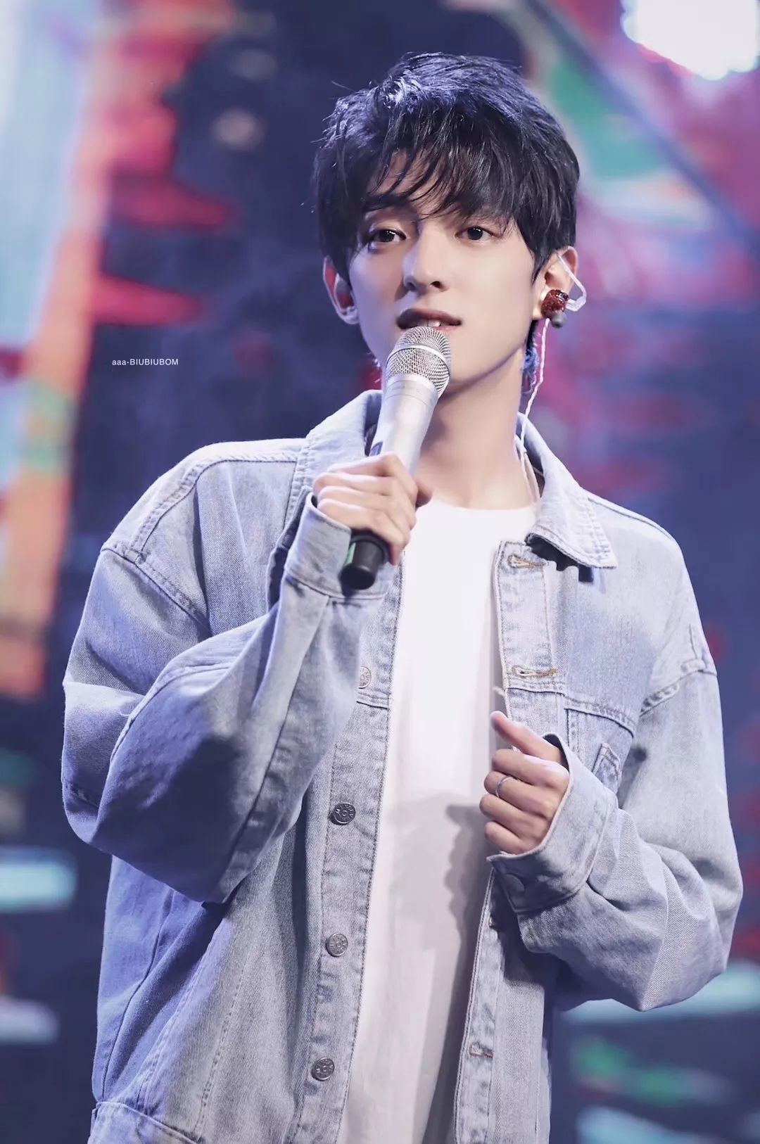 赵天宇 | 我们来听他的签唱会.