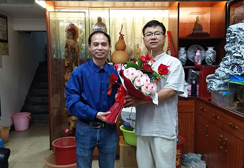 赣州市红十字博爱基金会秘书长陈微与谢文淦对话民间公益事业_邱英祥