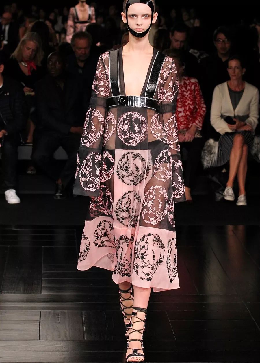 时尚博主人手一件的东瀛风夏季单品连diorgucci都不能拒绝