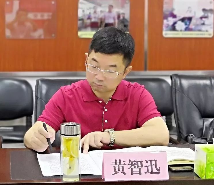 黄智迅调研全县放管服改革工作