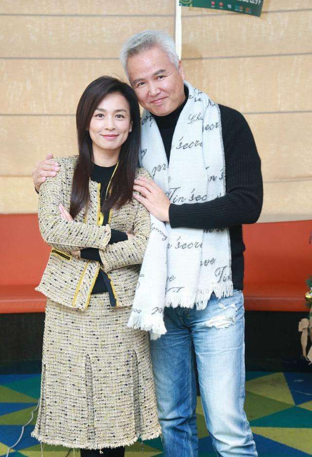 林瑞阳被错认成奶奶张庭被迫谈爷孙恋好一部可怕的颜值倒退史