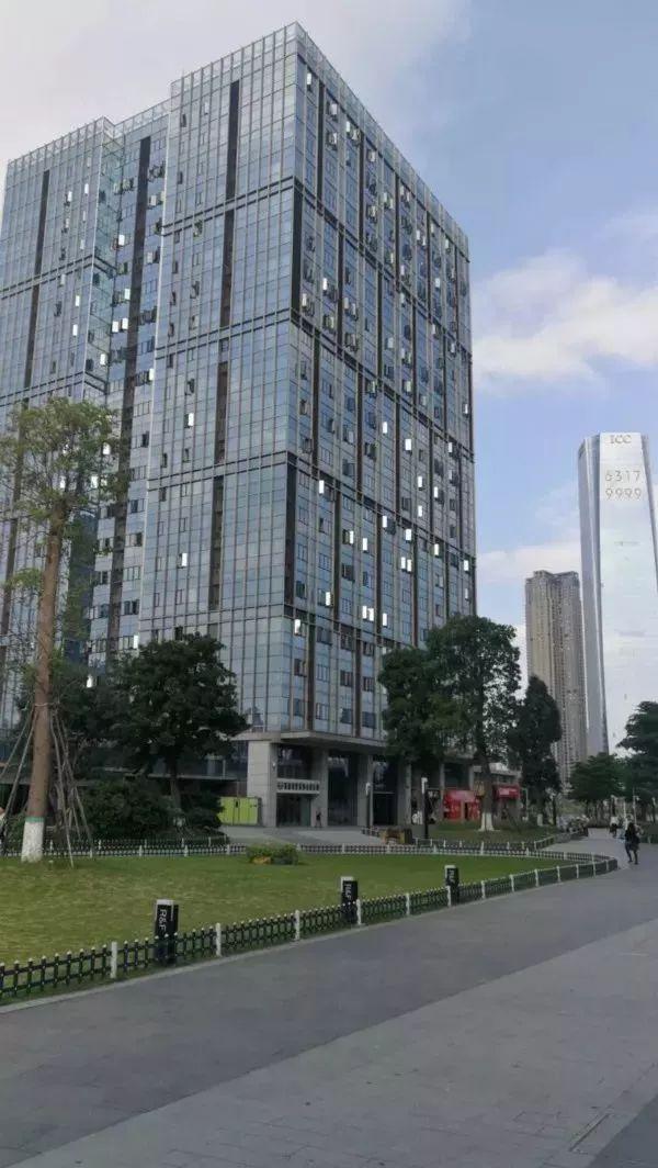 《领导文萃》杂志社位于福州最繁华的商务中心区——富力中心c2栋21层