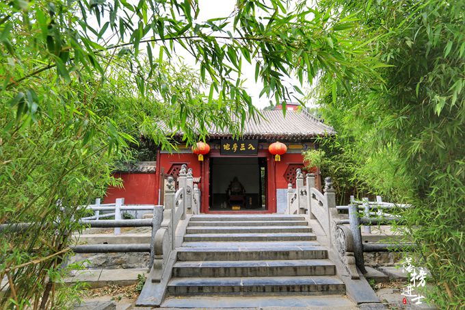 河南这座寺庙有上千年历史,藏于深山,与少林寺齐名,却鲜为人知