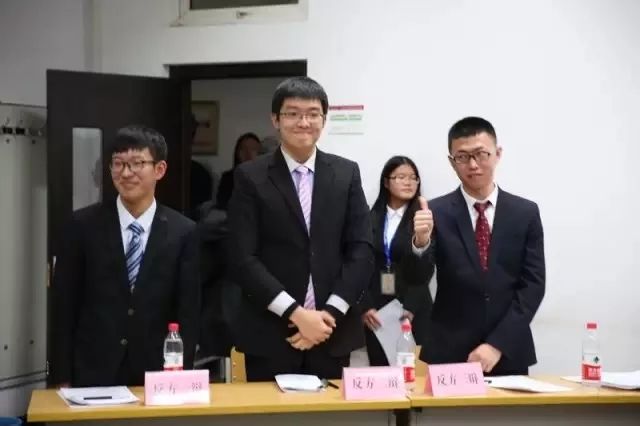 中国人民大学问鼎华语辩论世界杯冠军,我院2018级硕士马骋荣获最佳攻