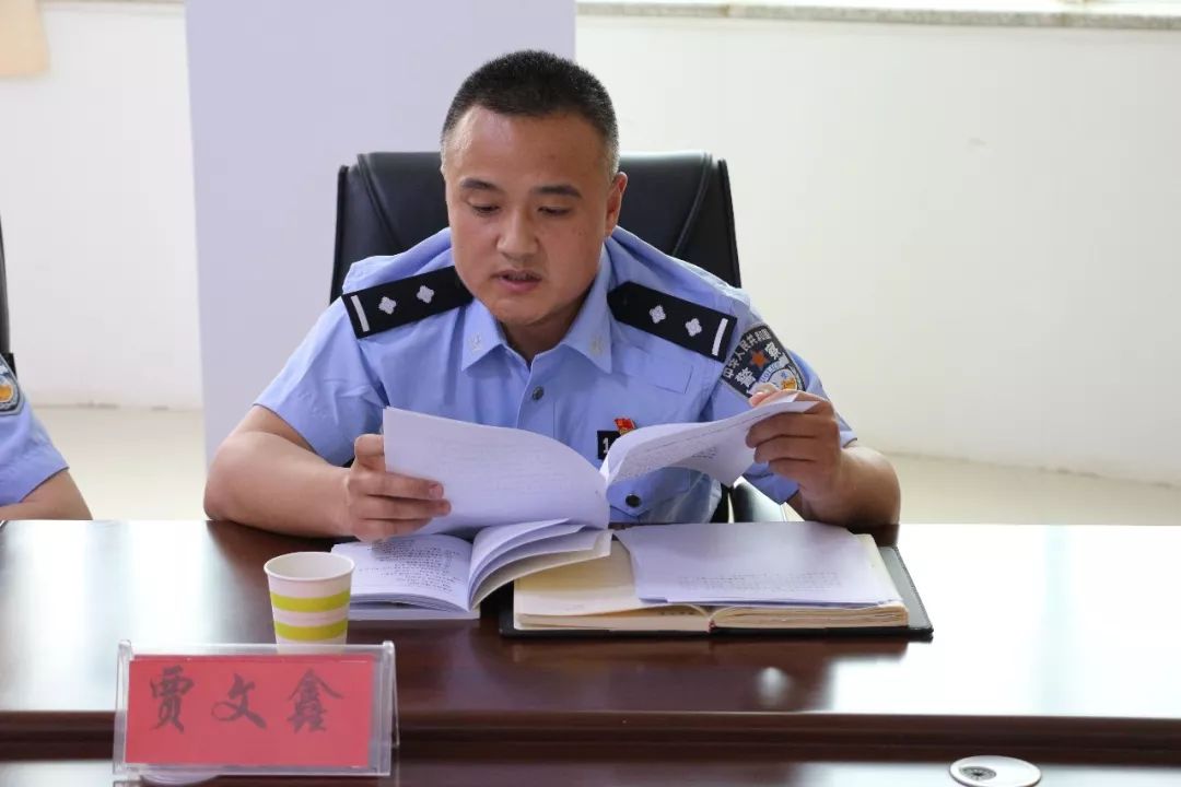 镇原县公安局交警大队召开2019年高考交通安保工作部署会议