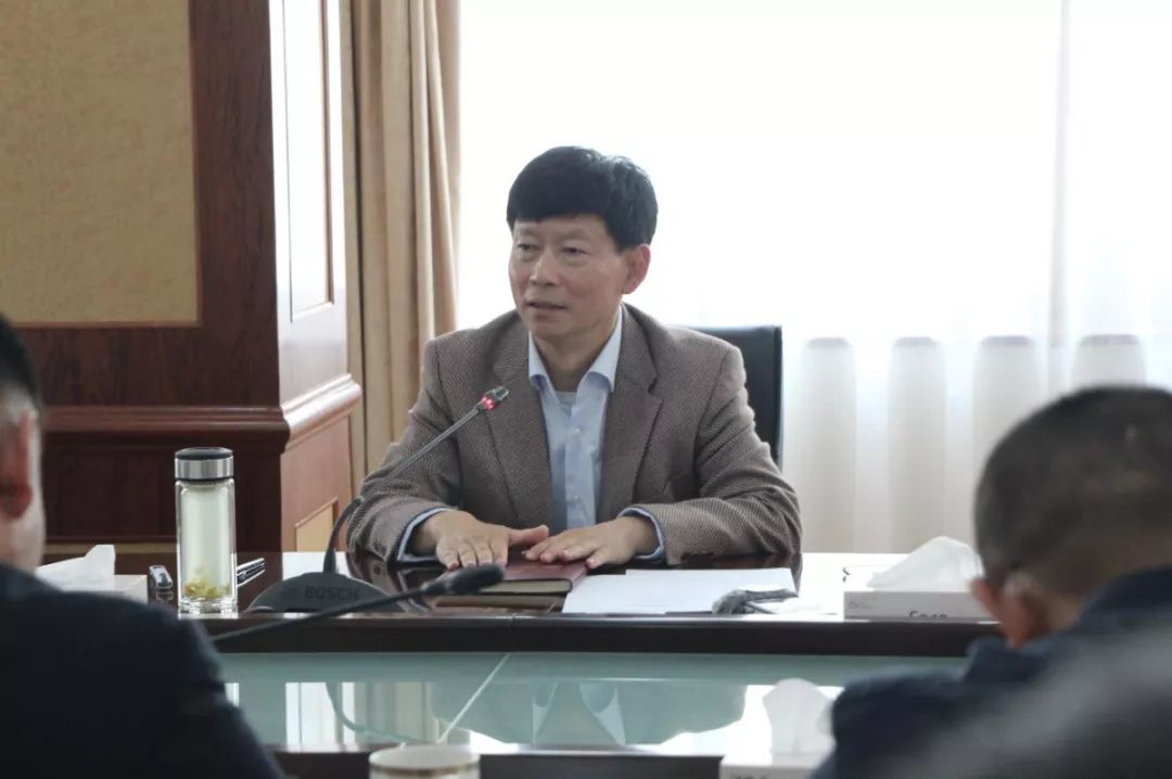 市委市政府与绿地香港集团就高铁新城建设进行座谈