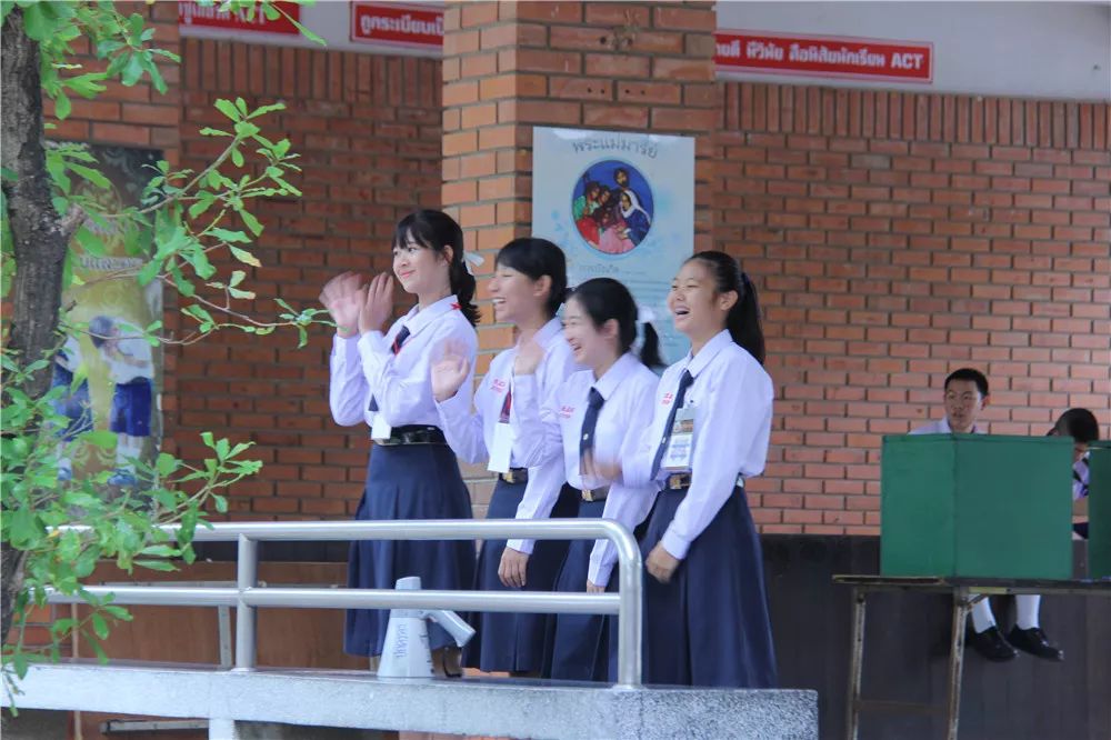 泰国交流|万中遇上易三仓,这个夏天太美好!