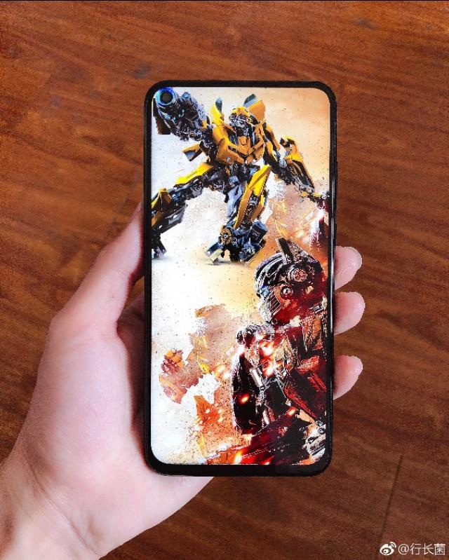 买了荣耀20找不到好看的打孔屏壁纸这里统统给你