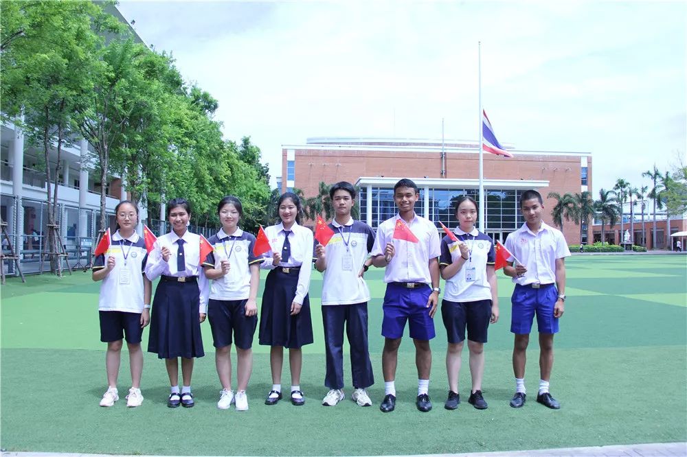 泰国交流|万中遇上易三仓,这个夏天太美好!