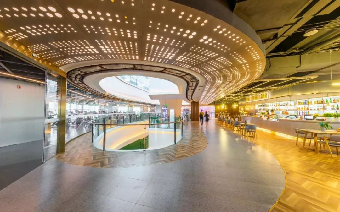 优雅会所环境,亲子课程让全家可以一起体验高球文化,陶养绅士风度