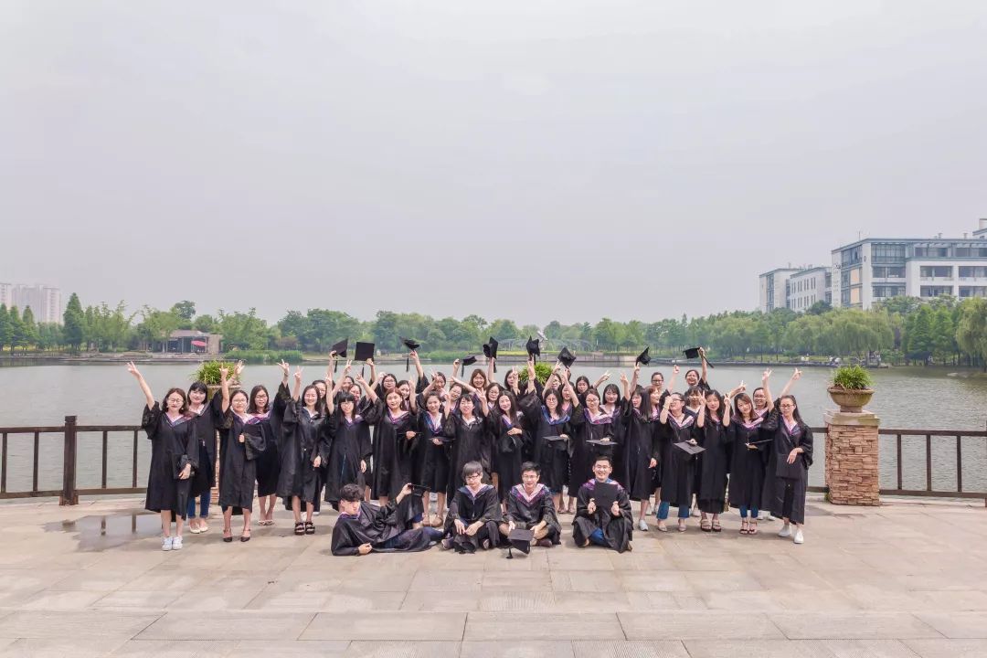 毕业季毕业照最强攻略姿势对了怎么拍都美