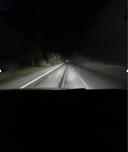 夜路走灰不走白,见黑停下来是什么意思?