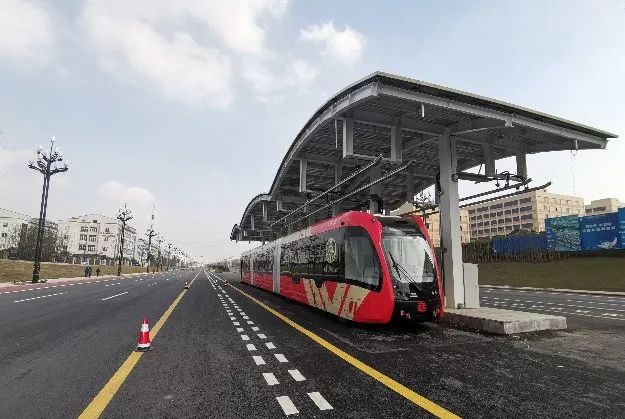 献礼株所60华诞 | 今天,智轨2周岁啦!_株洲