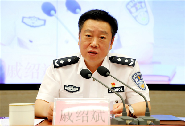 南阳市公安局万余警力下基层 开展"走村(社区)入户进店访企"专项行动