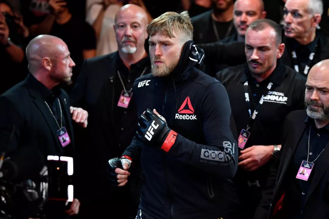 "我的演出正式谢幕了"_古斯塔夫森