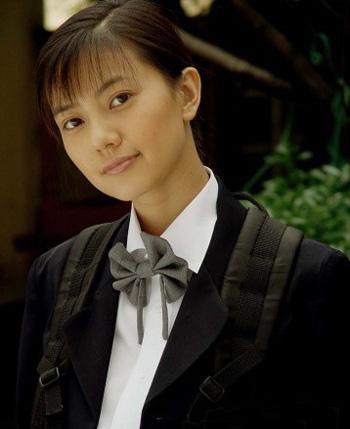 高圆圆中学时代颜值爆表当年真个学校的男生都在追她照片为证