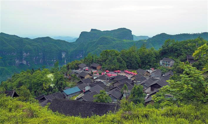 花垣縣第十屆金龍苗族櫻桃會暨文化旅遊產品展銷會側記