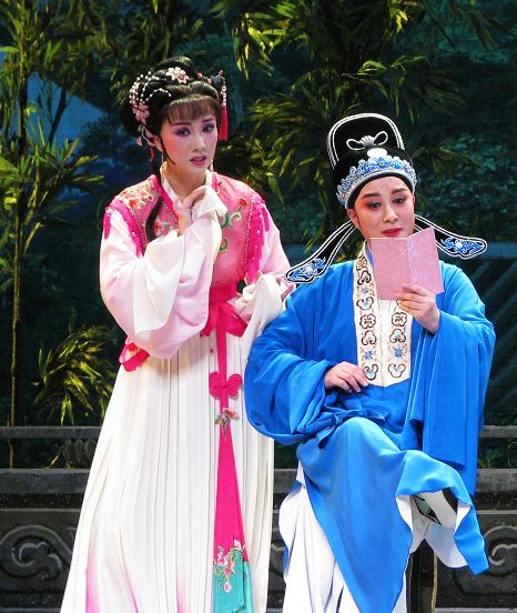 十年前《西厢记》,茅威涛搭档的还是张咏梅