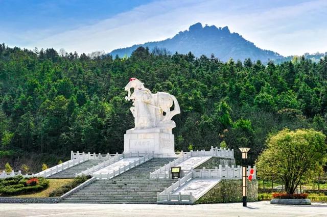 六月的黄陂木兰青山妩媚花开如海来玩呀