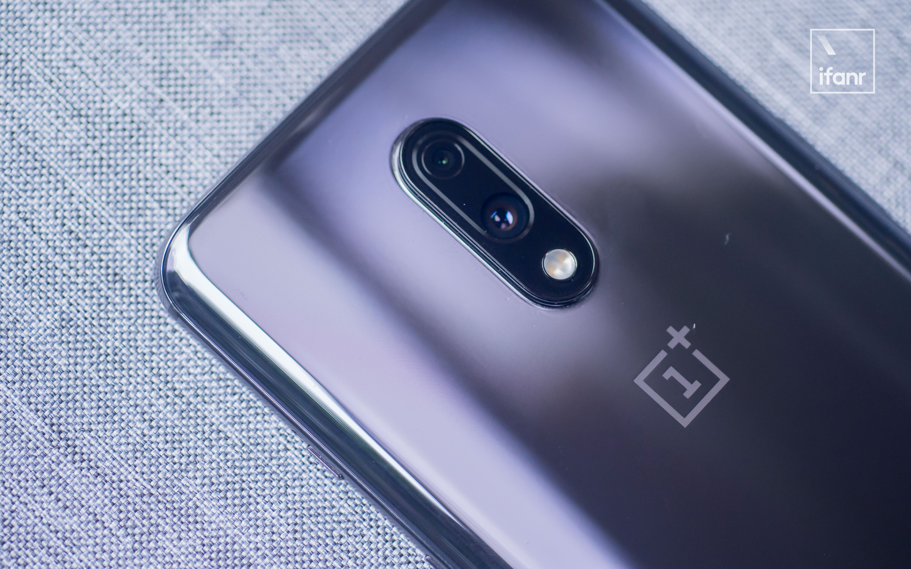 一加7 图赏:速度与灰色的不解之缘