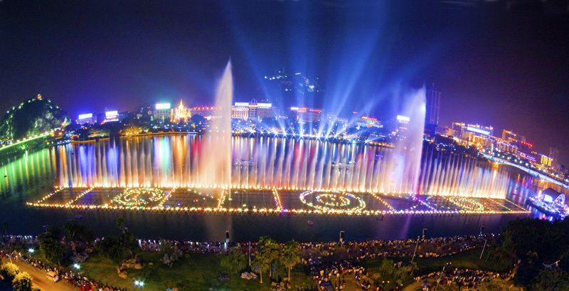 百里柳江,蟠龙山人工瀑布,音乐喷泉