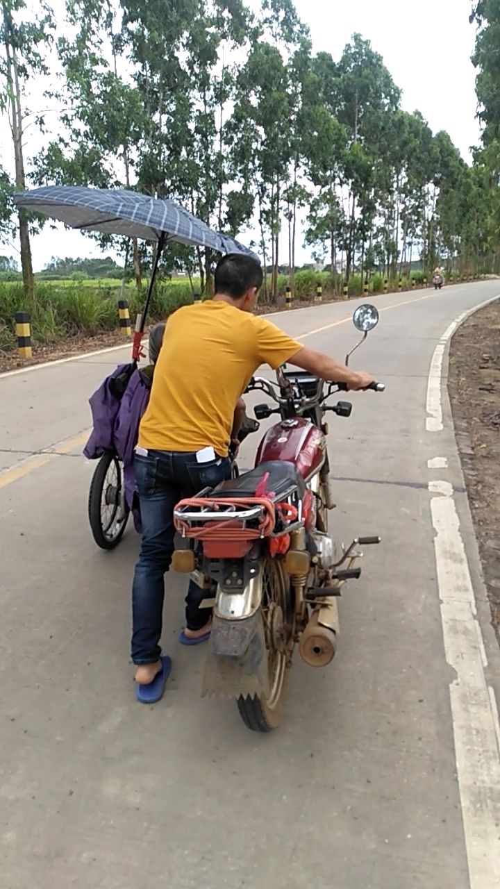 名字叫符富荣……"5月30日,雷州人的朋友圈纷纷转发了这样一则寻人