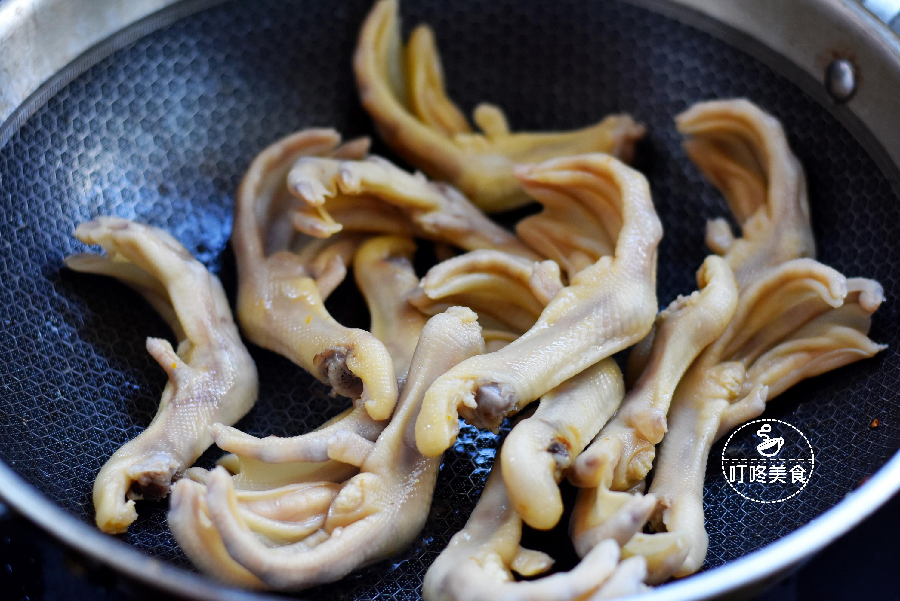 原创自从学会卤鸭掌,我家每周必做4次,香辣入味又q弹,比买的还好吃