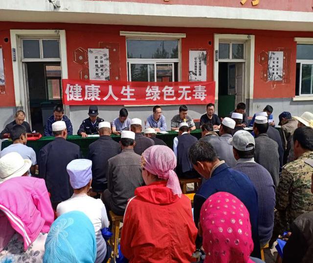 西吉县王民乡禁毒宣传走进六一儿童节活动现场