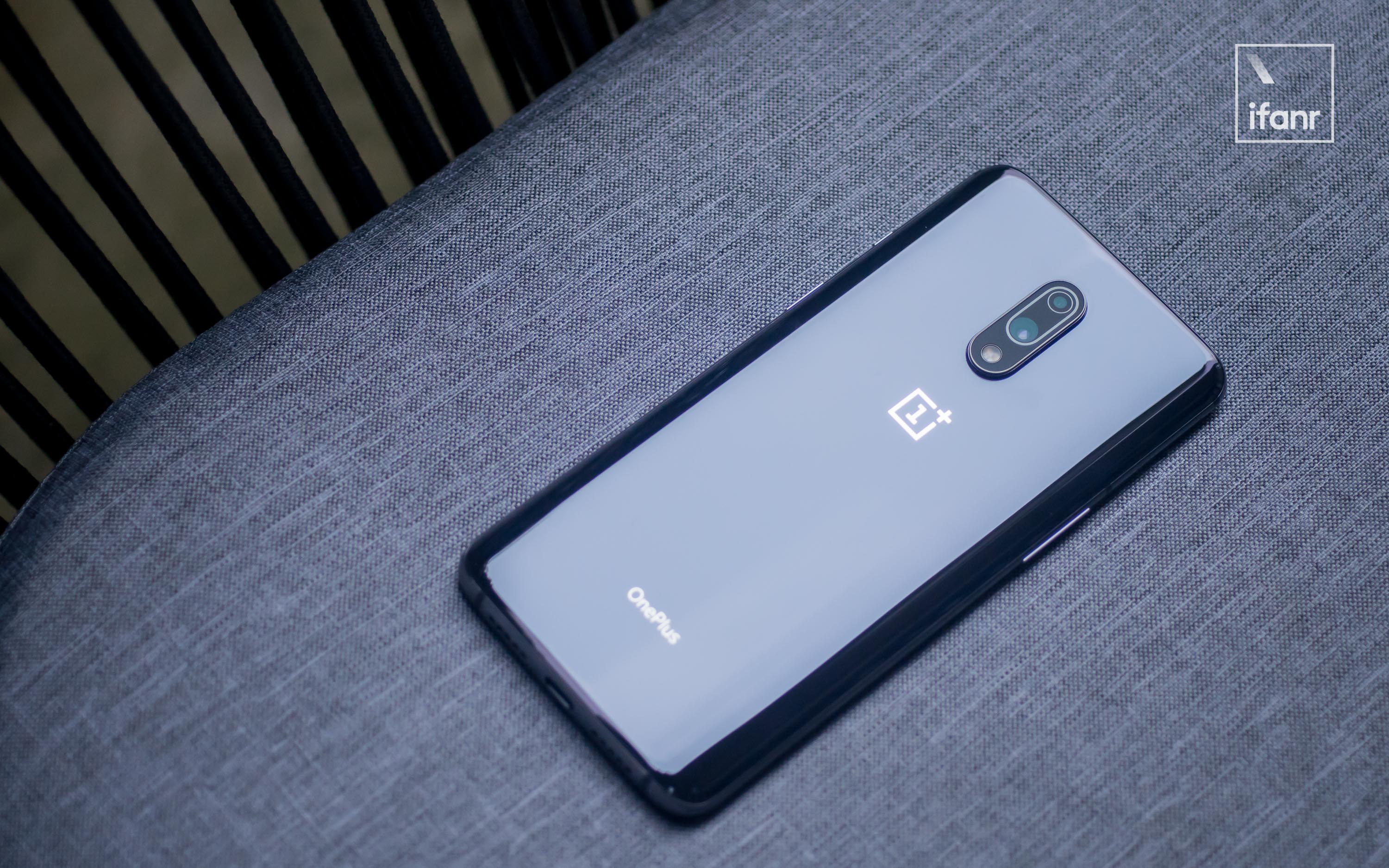 一加7 图赏:速度与灰色的不解之缘