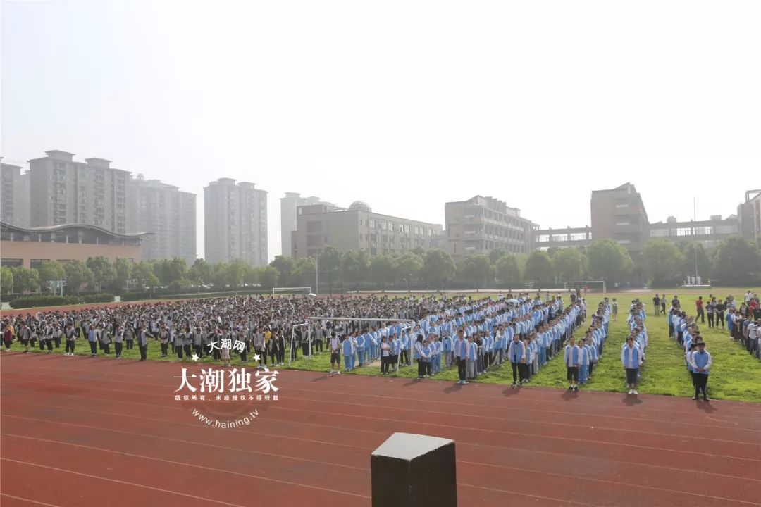 海宁市高级中学高考加油!来为高三考生加油助威!用很多特别的方式