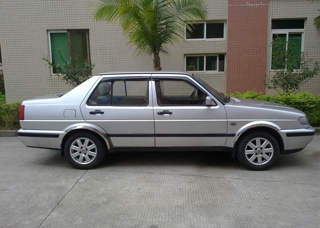 1万左右买二手车,这款合资车空间大,维修保养便宜,使用成本低