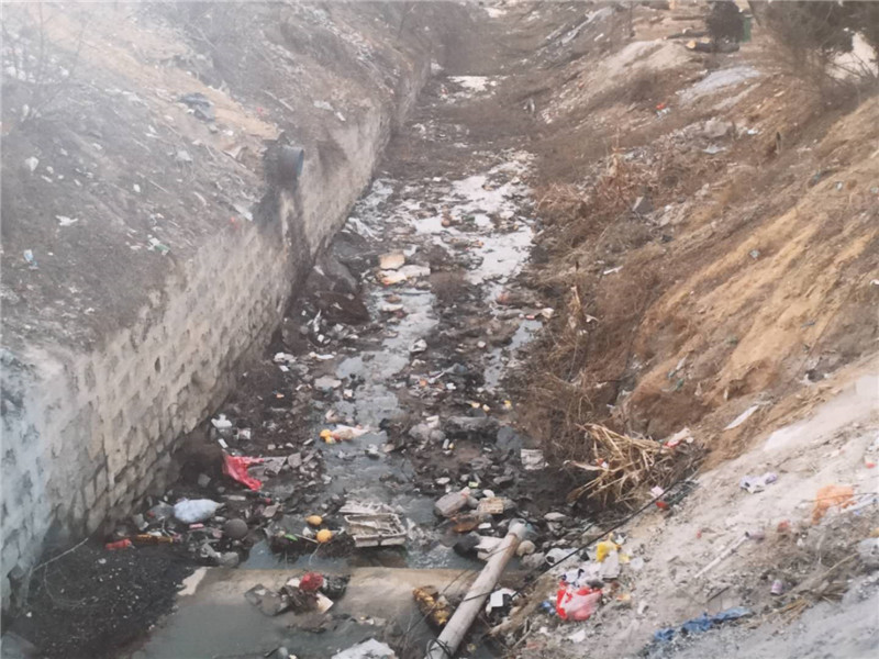 昔日出门臭水沟 今朝门前景观河