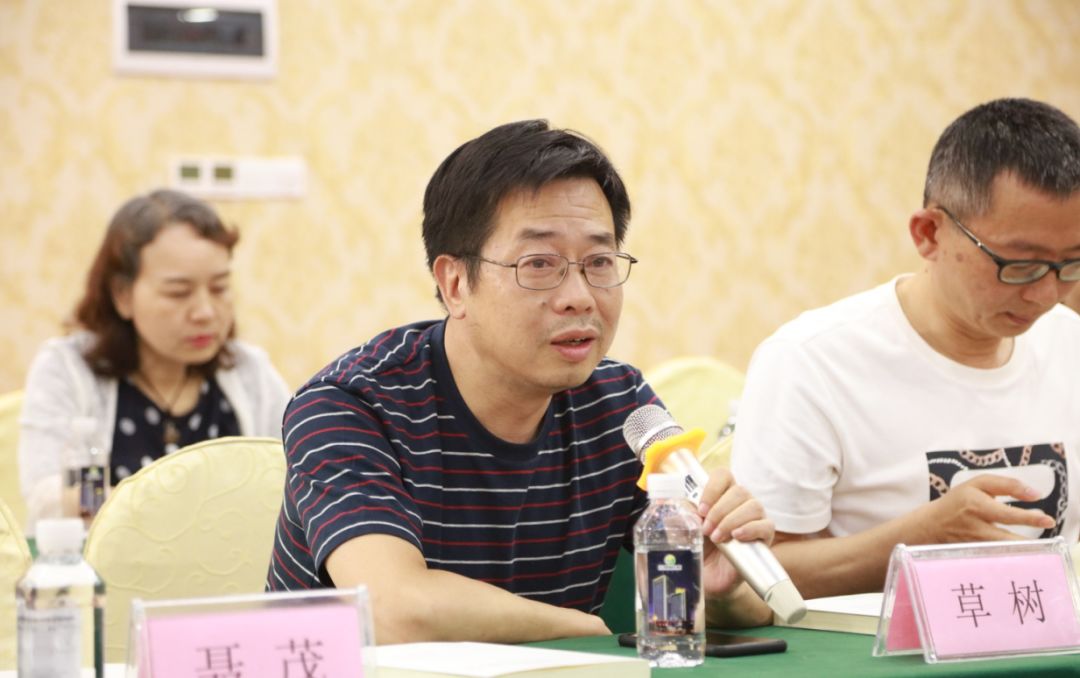 王涘海《芙蓉》杂志主编陈新文翻译家程一身中南大学教授王晓生诗人