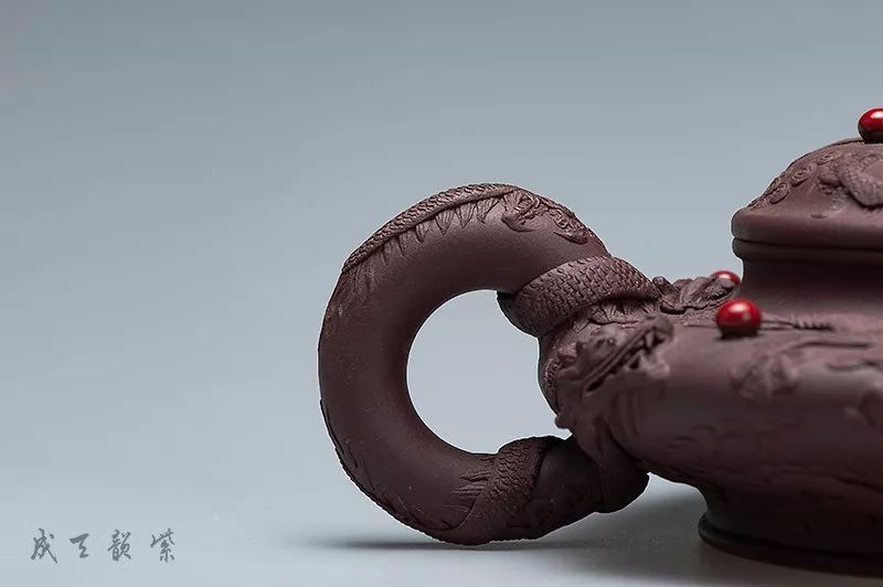 紫韵天成九龙至尊朱亮