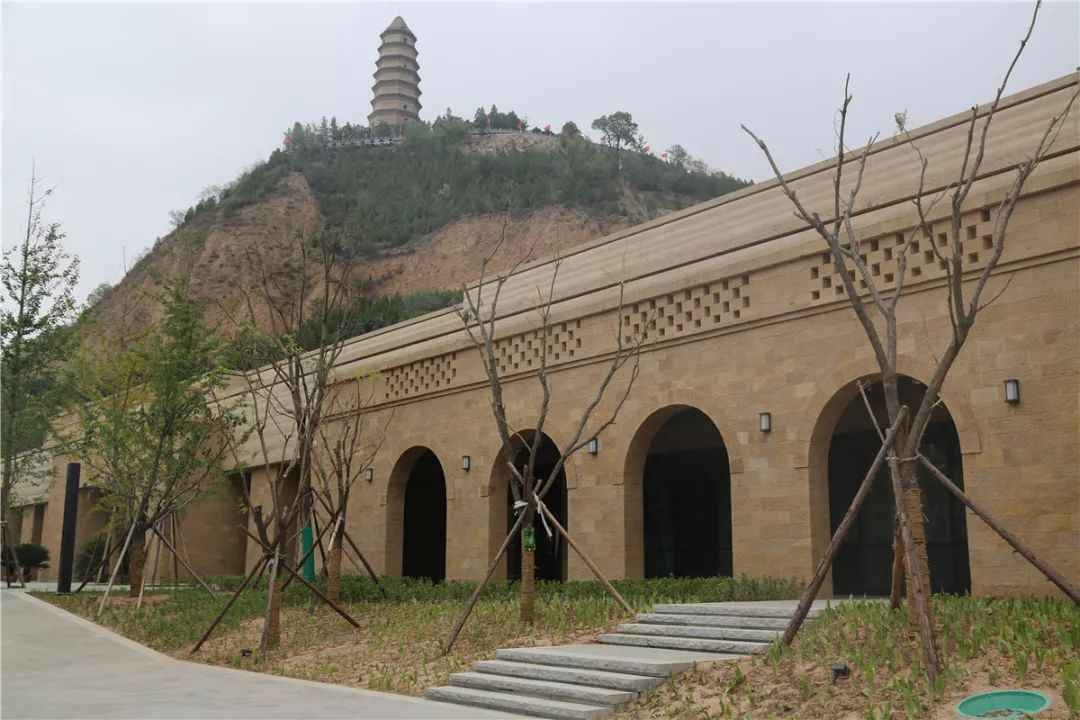 宝塔山景区升级改造 游客中心全新亮相 景点内容更加丰富_延安