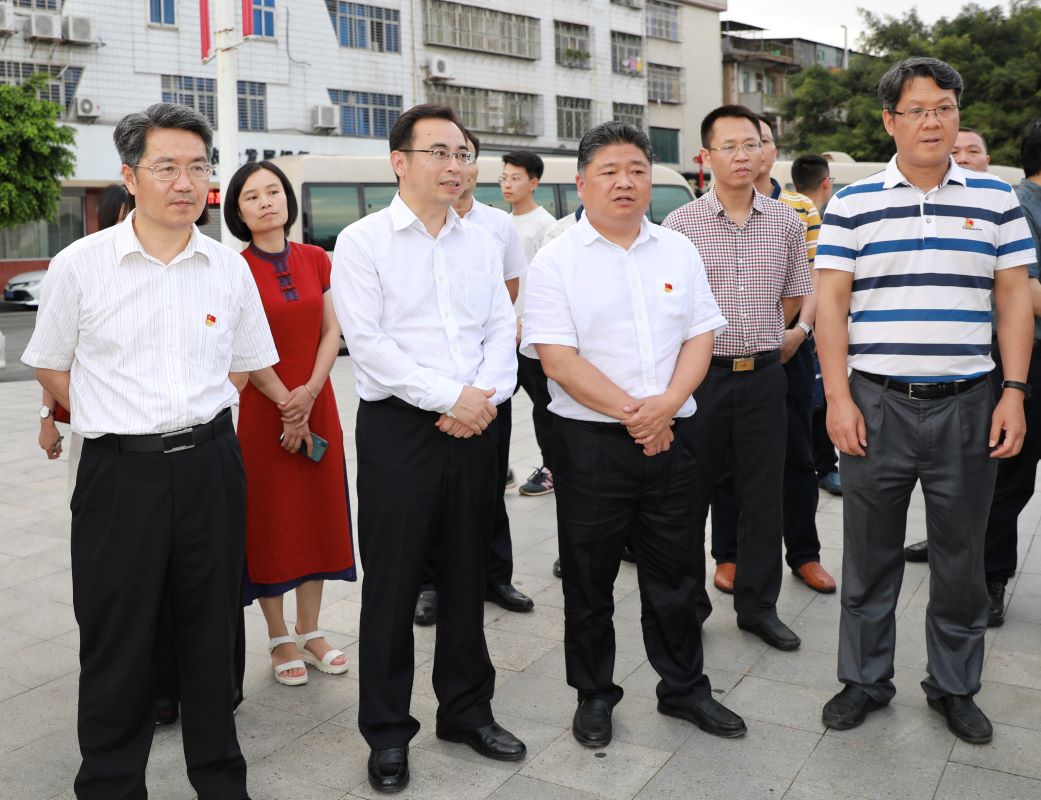 南雄市考察团一行到五华县学习考察