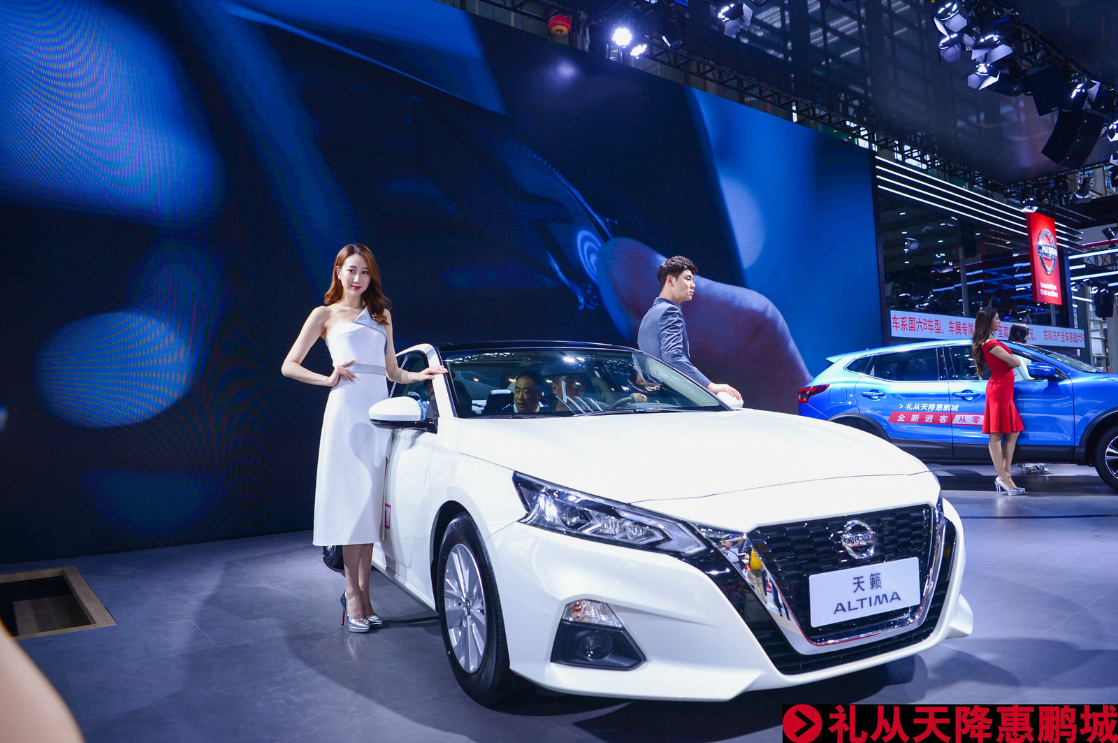 东风日产震撼亮相深港澳国际车展