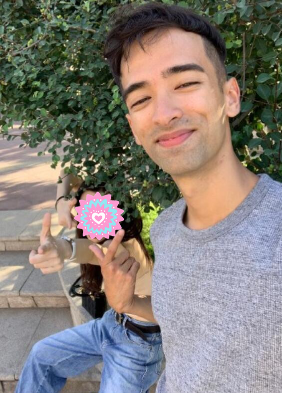 韦唯25岁大儿子近照曝光高大威猛阳光帅气