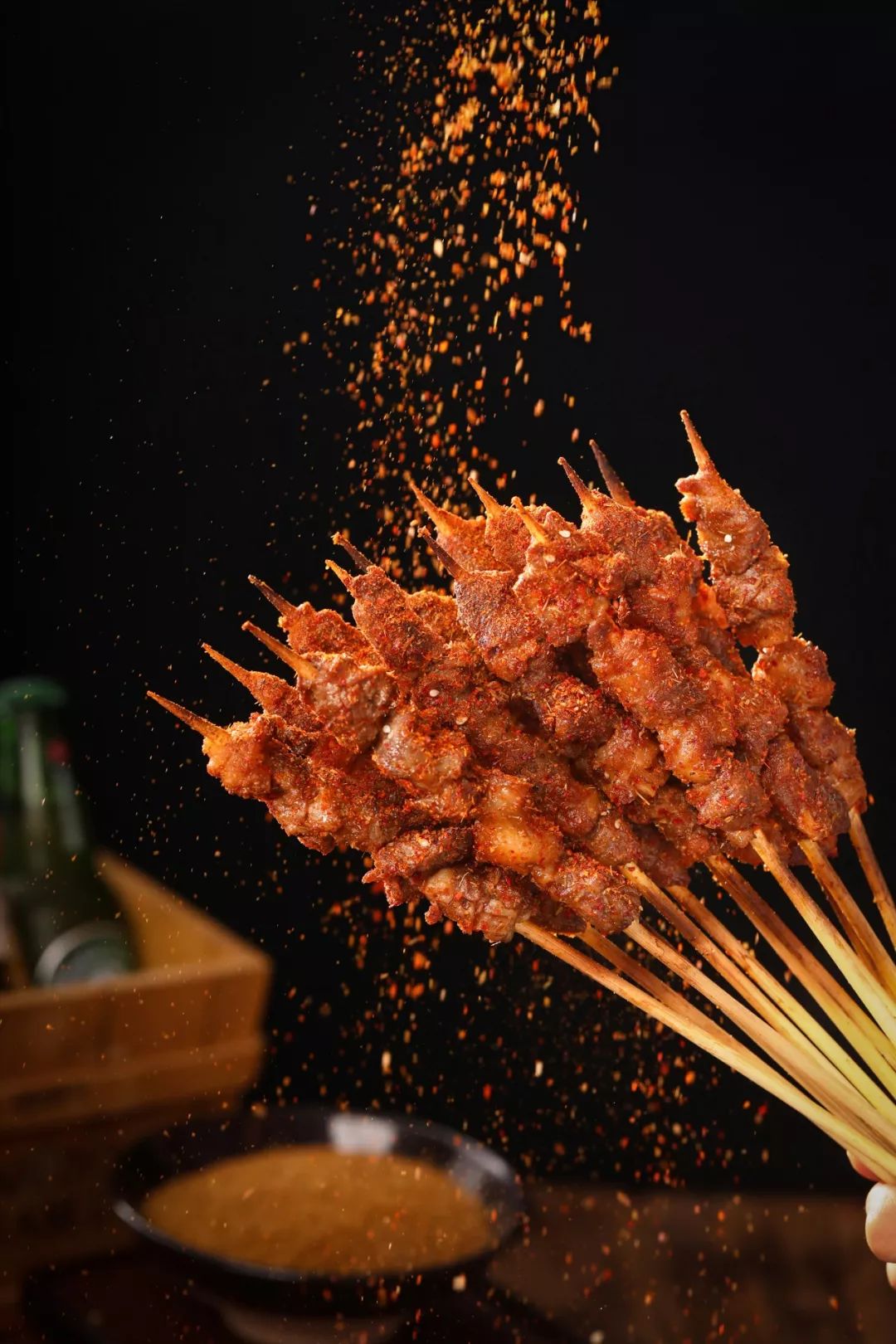 现切 | 现腌 | 现穿 | 现烤6月5日盛大试营业「义叙·现穿牛肉串」小