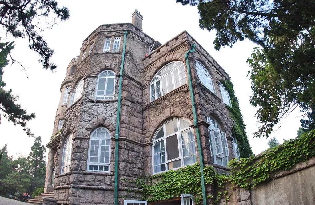 售价上亿青岛八大关里住的究竟是什么人万万没想到