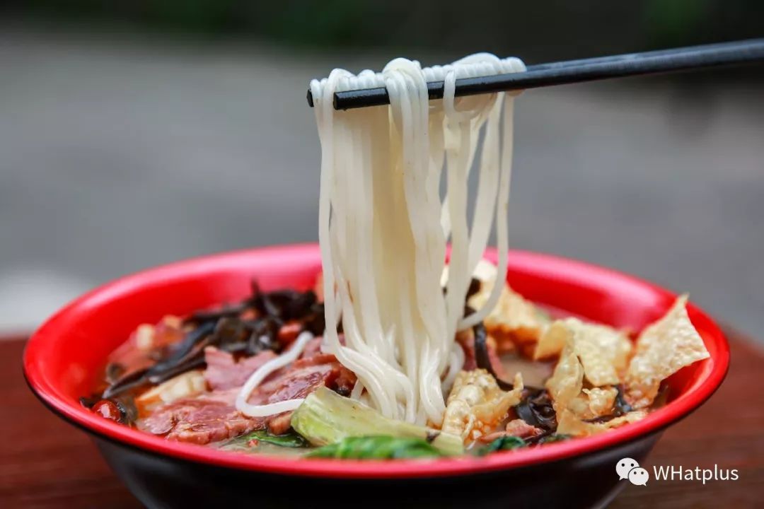 从建九到恩施街他用一碗臭粉单挑青山美食