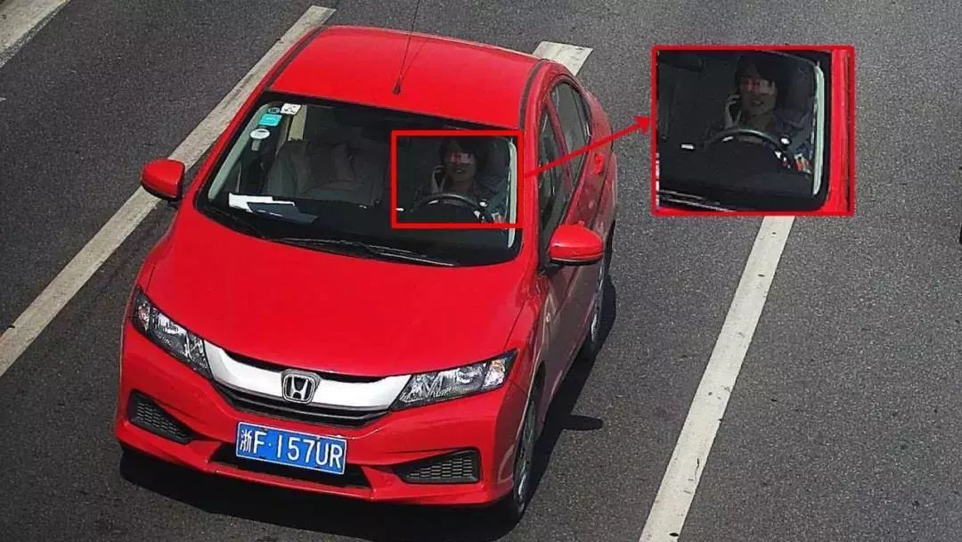 【这是真的:嘉兴交警高清探头抓拍开车接打电话】高清照片在此 这些