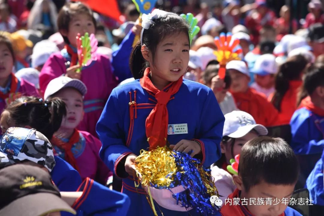 呼市蒙校庆六61一童心颂祖国唱响新时代主题表彰大会圆满落幕蒙古文