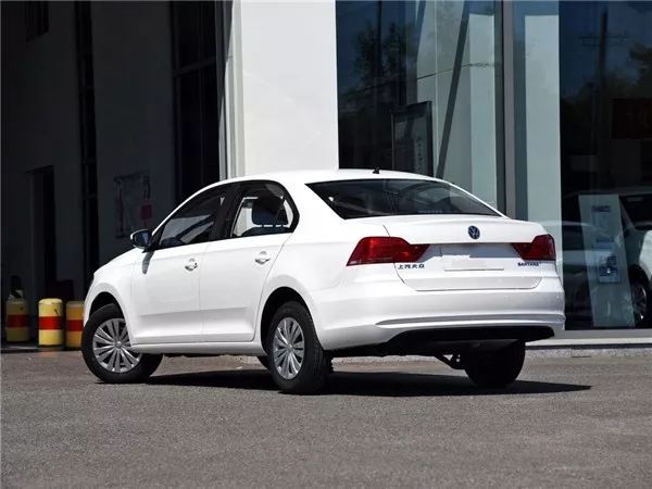 大众桑塔纳全网最低价不到6万元不服来战