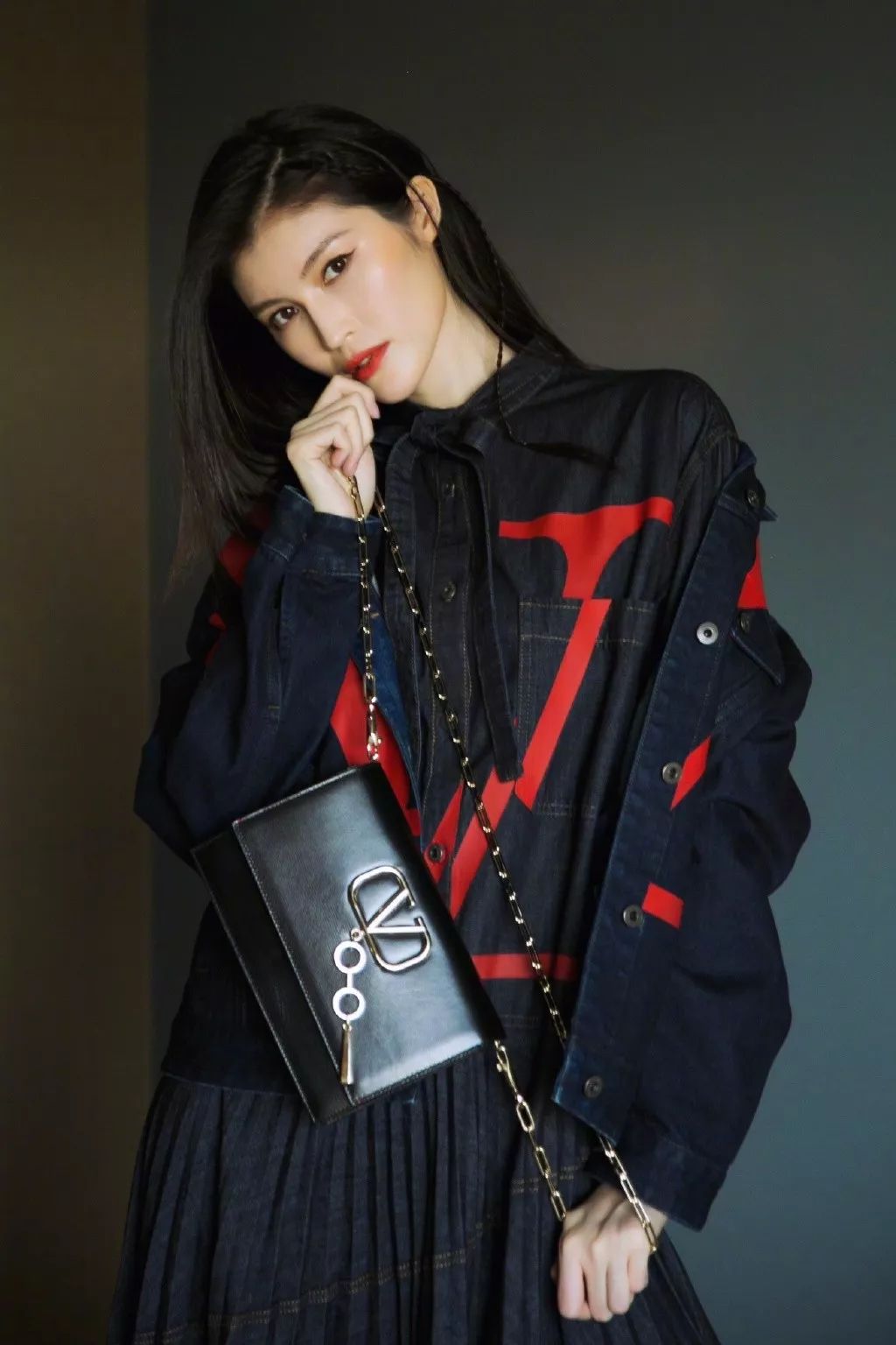 刘雯助阵王大仁纽约大秀何穗出席活动