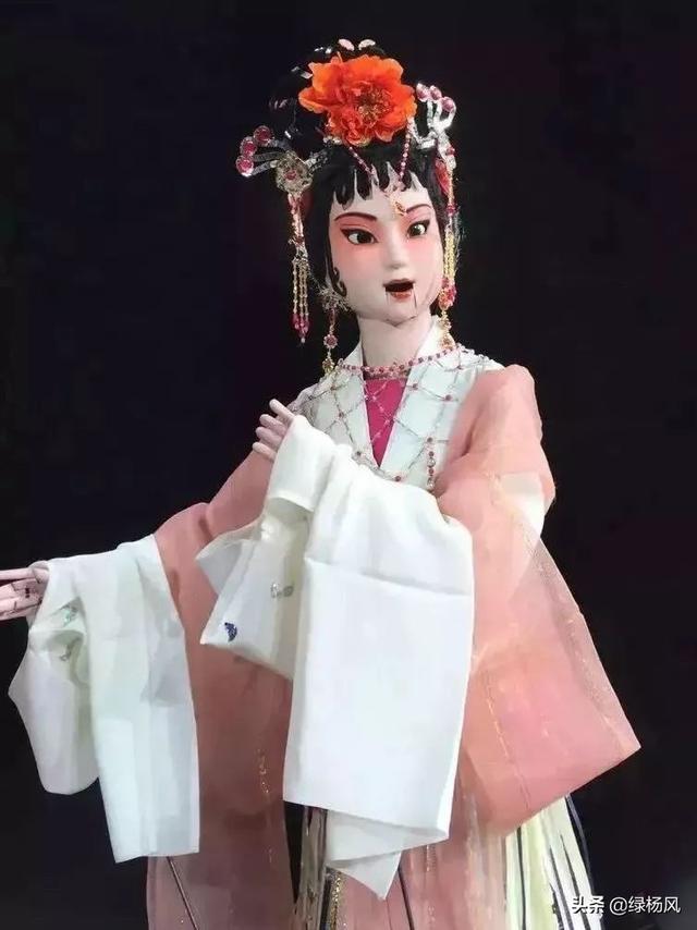 扬州杖头木偶如何天女散花演绎扇子功