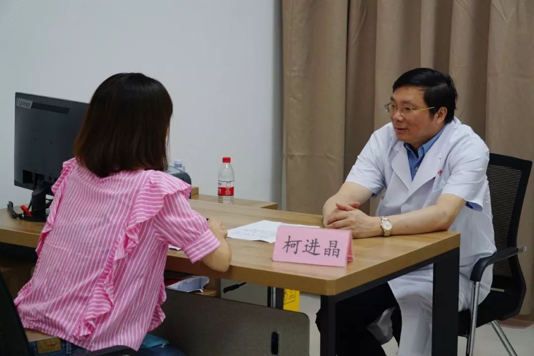 专家义诊晋江市健康协会会长周伯恭,晋江经济开发区管委会党工委书记