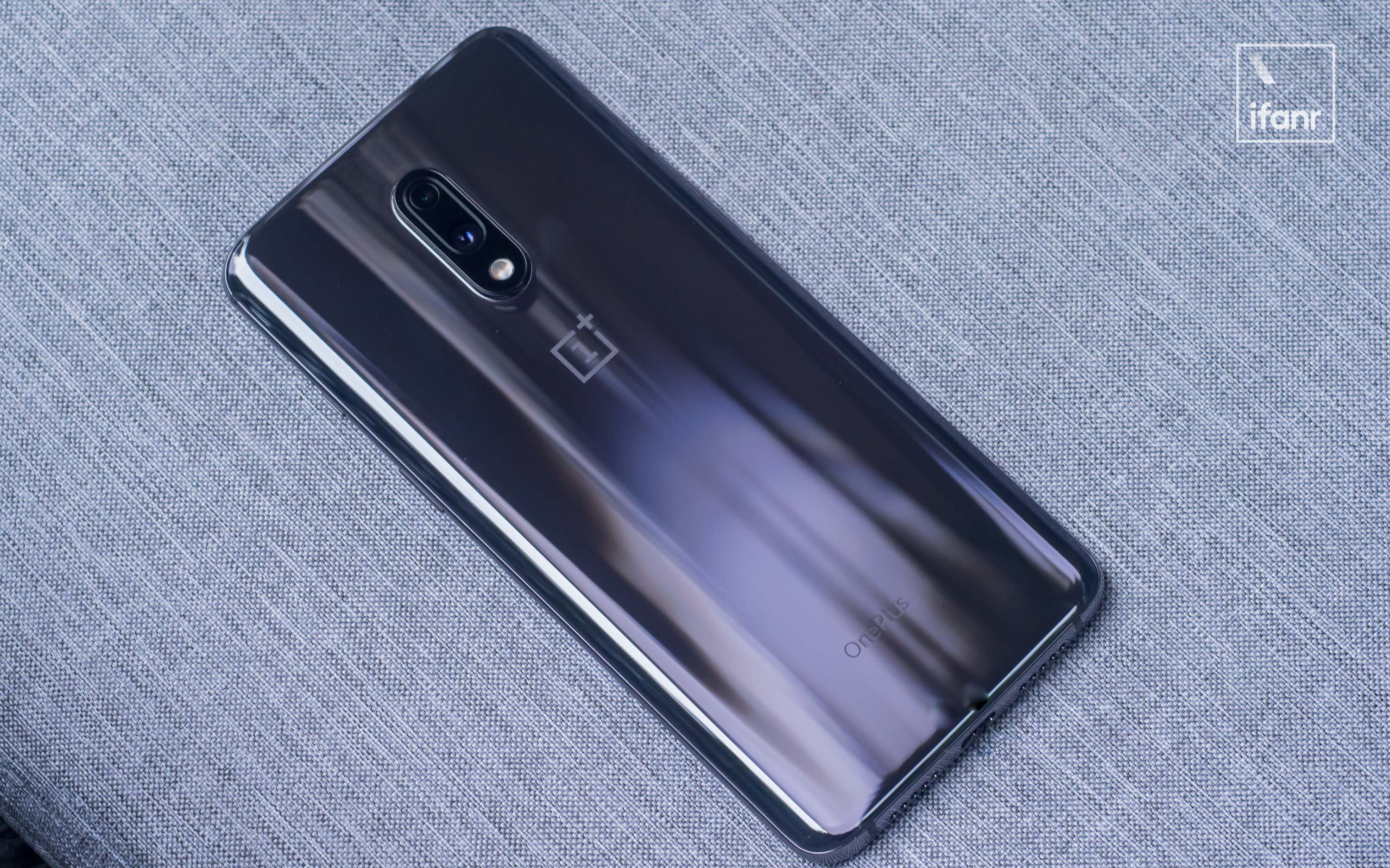 一加7 图赏:速度与灰色的不解之缘