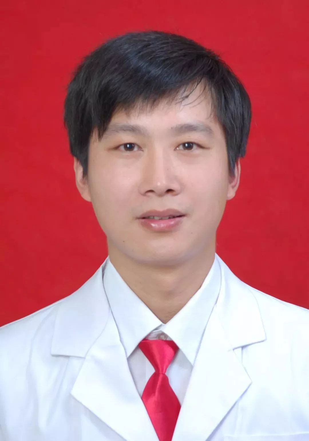 刘焱丨副主任中医师10临床医学博士,南京中医药大学讲师,泰州市骨伤科