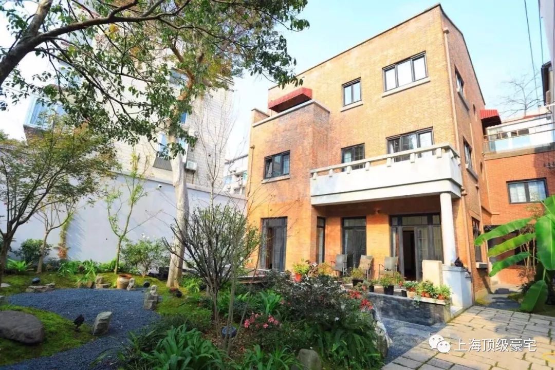 稀缺乌鲁木齐南路独栋老洋房8800万出售